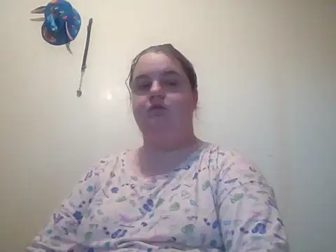 Snapshot of LittleBunny3 chatting on October 13, 2025, 10:10 pm LittleBunny3 online show from October 13, 2025, 10:10 pm