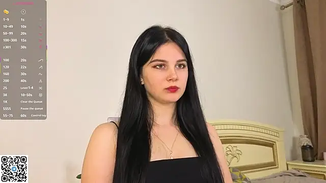 EnricaElis online show from November 10, 2025, 8:19 pm