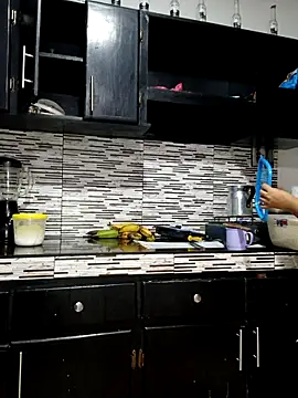 sofiaxxxxkl online show from October 10, 2025, 9:41 am