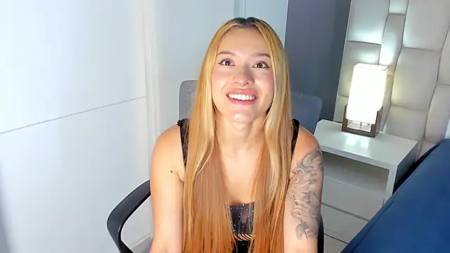 Snapshot of LexxyBunny_ chatting on September 29, 2025, 11:37 am LexxyBunny online show from September 29, 2025, 11:37 am