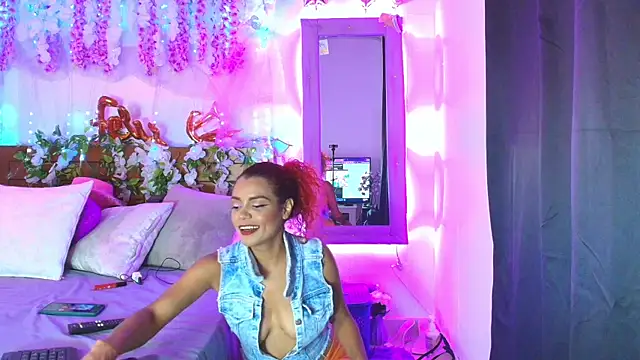 DevoraHarper  online show from April 9, 2026, 8:58 pm