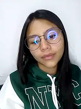 SofieLove 01 online show from January 16, 2026, 8:29 am