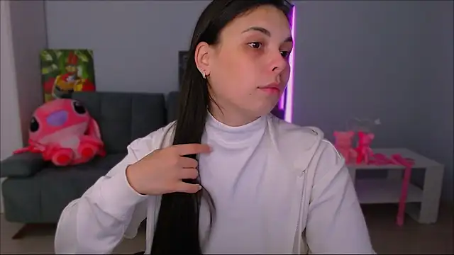 queenofthesense  online show from October 19, 2025, 10:49 am