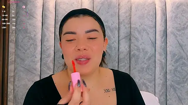 leilapons online show from February 23, 2026, 6:05 pm