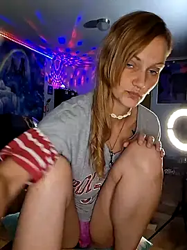 PeachyAriel online show from June 4, 2026, 4:02 pm