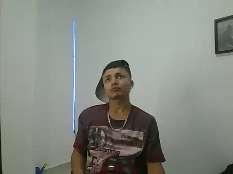 Snapshot of yissus_20_ chatting on April 15, 2026, 3:41 pm yissus 20 online show from April 15, 2026, 3:41 pm