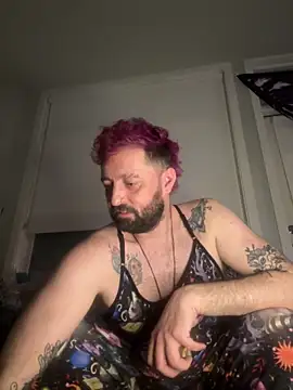 Snapshot of BlinkBoyRave chatting on June 7, 2026, 6:06 am BlinkBoyRave online show from June 7, 2026, 6:06 am