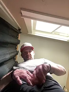 Bigrich112277 online show from February 9, 2026, 10:36 pm