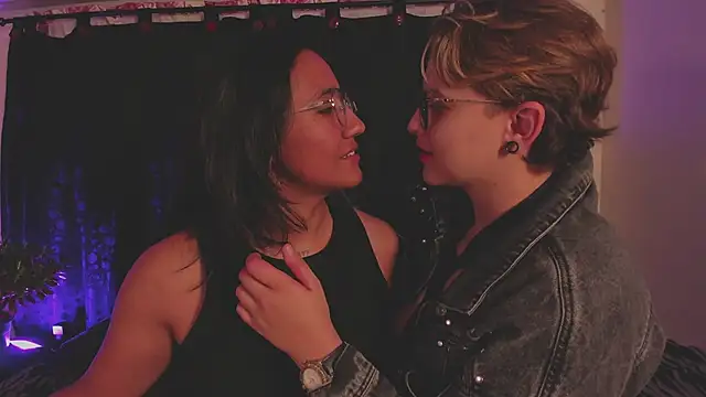 Snapshot of CrazyCakes_ chatting on September 12, 2025, 4:45 am CrazyCakes  online show from September 12, 2025, 4:45 am