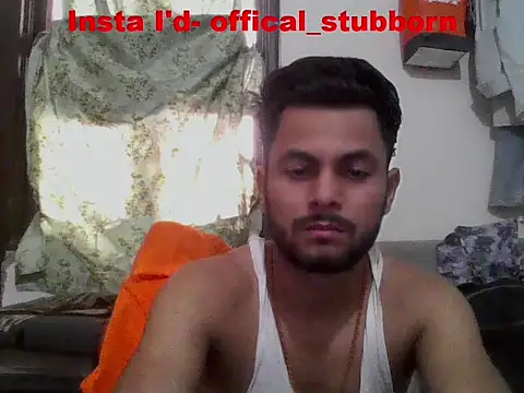 ursdreamperson online show from April 4, 2026, 2:10 am