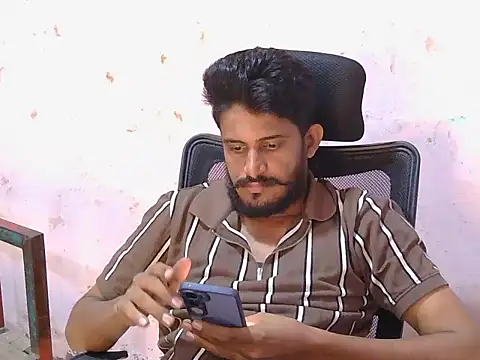krishjaat43 online show from June 3, 2026, 2:33 pm