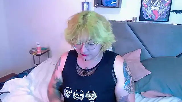 XxGreenGoodxX online show from February 2, 2026, 6:50 pm