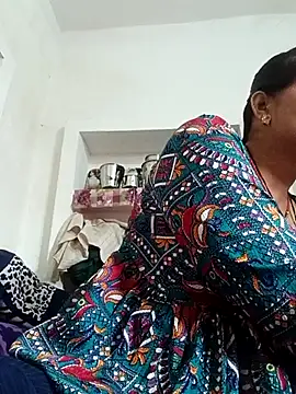 Snapshot of Chhaya_hot chatting on September 18, 2025, 5:09 am Chhaya hot online show from September 18, 2025, 5:09 am