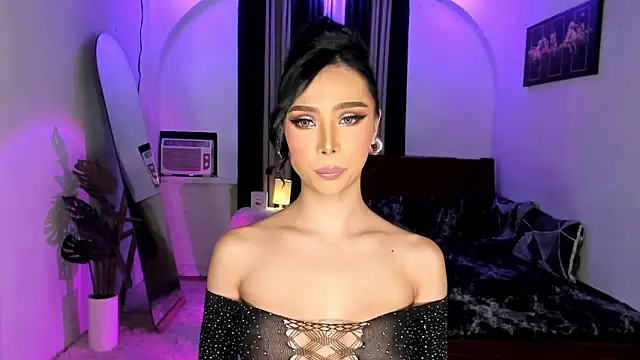 ElektraPrince online show from November 17, 2025, 10:48 pm