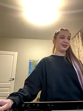 yourfavpsy  online show from December 14, 2025, 2:11 pm