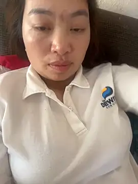 Nhung584 online show from October 11, 2025, 5:50 am