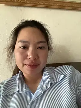 Nhung584 online show from October 31, 2025, 8:15 am