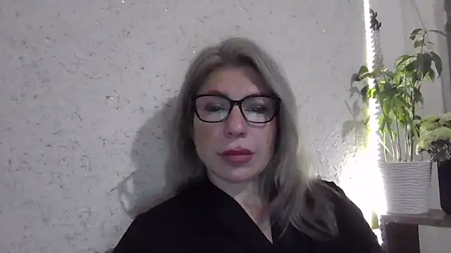 fox red lady7 online show from December 5, 2025, 8:49 pm