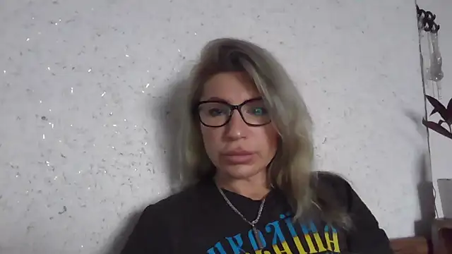 fox red lady7 online show from January 11, 2026, 7:35 am