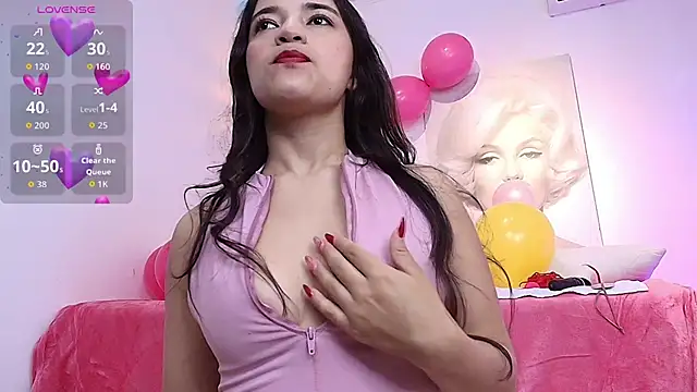 LUNAA    online show from September 27, 2025, 4:28 am