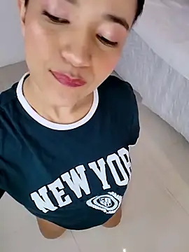 LUNAA    online show from October 10, 2025, 3:38 am