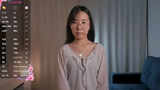 UdelaDodson online show from September 26, 2025, 3:05 pm