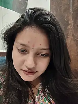 Dipali143143 online show from May 25, 2026, 7:42 pm