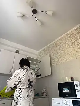 Kiravix online show from October 2, 2025, 5:36 am