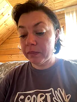 Kiravix online show from October 4, 2025, 5:05 am