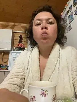 Kiravix online show from October 4, 2025, 5:11 pm