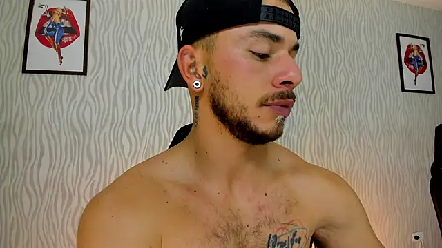 dylan jacobx online show from October 16, 2025, 2:56 am