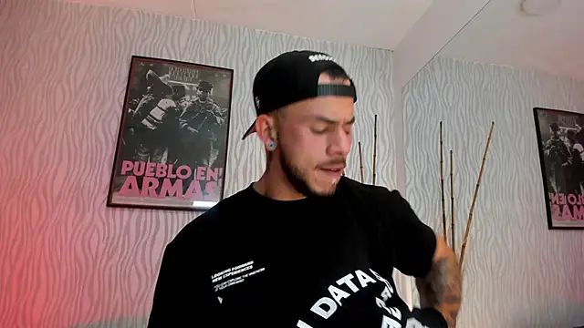 dylan jacobx online show from February 26, 2026, 11:04 pm