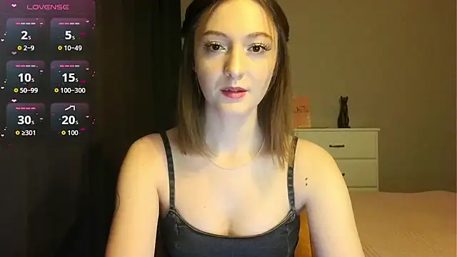 white liillyy online show from March 15, 2026, 9:21 pm