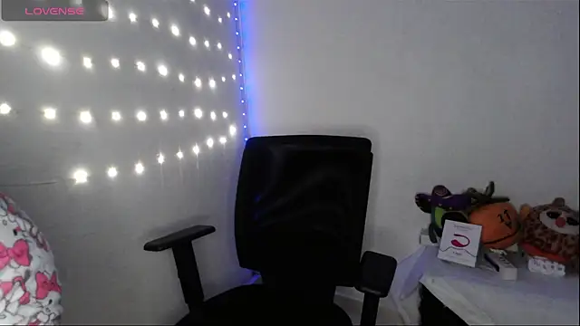 Snapshot of Sey_pretty chatting on September 20, 2025, 3:40 am Sey pretty online show from September 20, 2025, 3:40 am