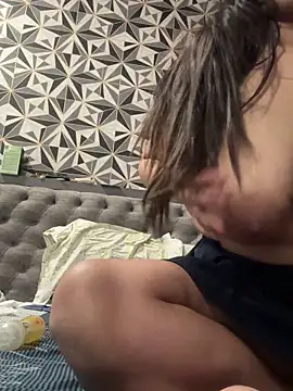 indiancouple25dd online show from November 1, 2025, 3:52 am