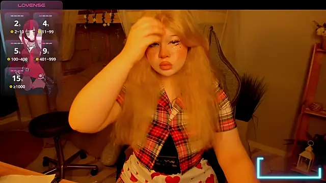 LilithNelson online show from November 10, 2025, 8:35 am