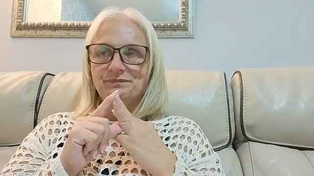 Velvet-Secrets online show from September 20, 2025, 9:38 pm