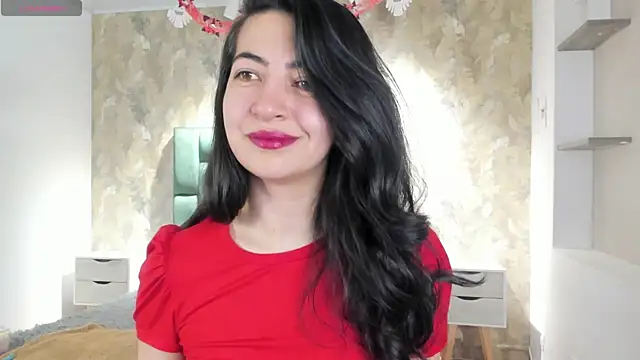 Saya Amaretto1 online show from October 28, 2025, 7:05 pm