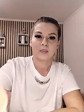 Mayaaaaaa  online show from November 1, 2025, 1:40 am