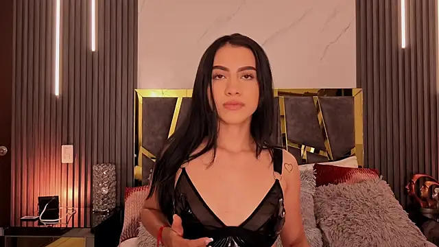 ScarletTorres online show from June 3, 2026, 7:08 pm