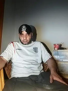 Snapshot of SmokedAlloy2 chatting on December 19, 2025, 12:28 am SmokedAlloy2 online show from December 19, 2025, 12:28 am