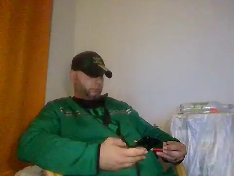 Snapshot of SmokedAlloy2 chatting on January 31, 2026, 11:36 pm SmokedAlloy2 online show from January 31, 2026, 11:36 pm