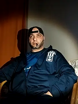 Snapshot of SmokedAlloy2 chatting on February 9, 2026, 10:36 pm SmokedAlloy2 online show from February 9, 2026, 10:36 pm