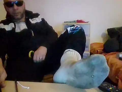 Snapshot of SmokedAlloy2 chatting on February 21, 2026, 4:30 pm SmokedAlloy2 online show from February 21, 2026, 4:30 pm