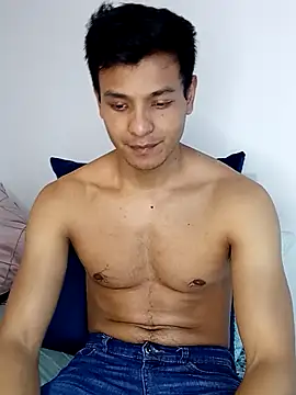 Snapshot of Valois2025 chatting on October 11, 2025, 5:44 pm Valois2025 online show from October 11, 2025, 5:44 pm