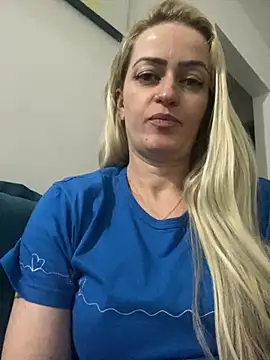 Alerquinasc online show from October 3, 2025, 11:24 pm