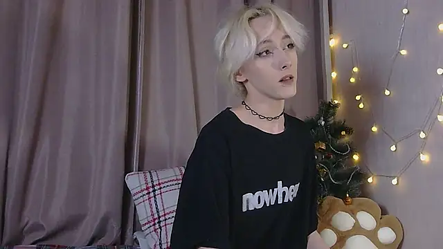 Snapshot of NextVibe_ chatting on January 9, 2026, 4:32 pm NextVibe online show from January 9, 2026, 4:32 pm