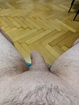 Snapshot of Loneguy111 chatting on January 9, 2026, 4:43 pm Loneguy111 online show from January 9, 2026, 4:43 pm