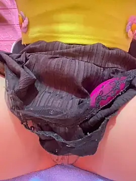 xixi2025-16 online show from February 3, 2026, 9:47 am