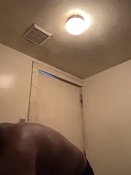 StandOnthatboy online show from October 31, 2025, 7:04 pm